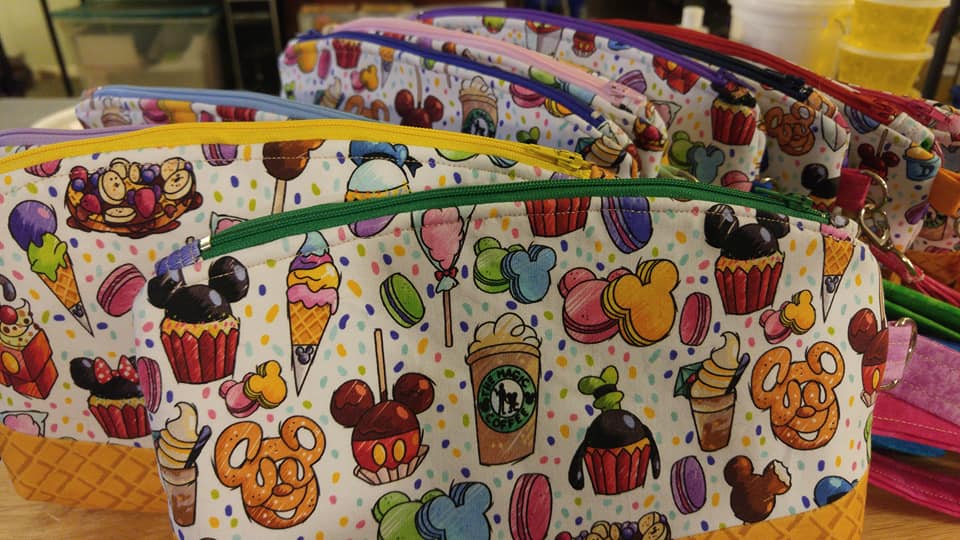 Snacks wristlet